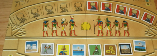 Design elements that remind players of how the game’s systems work